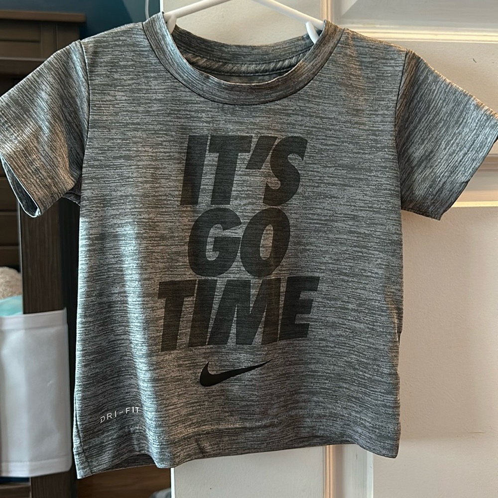 Nike dri-fit tshirt